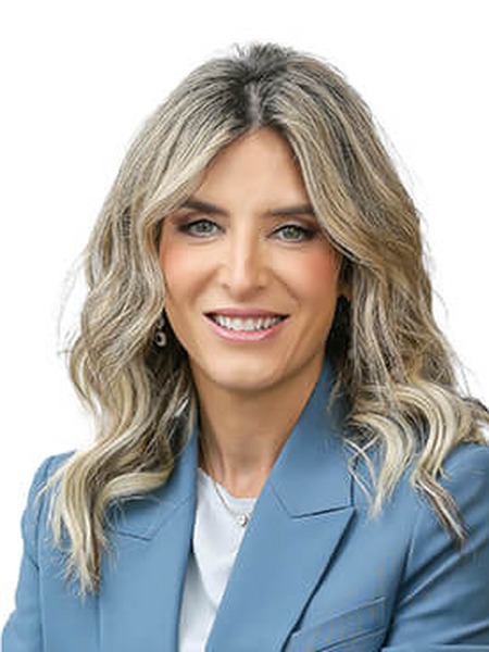 Carine el Khazen Hadati